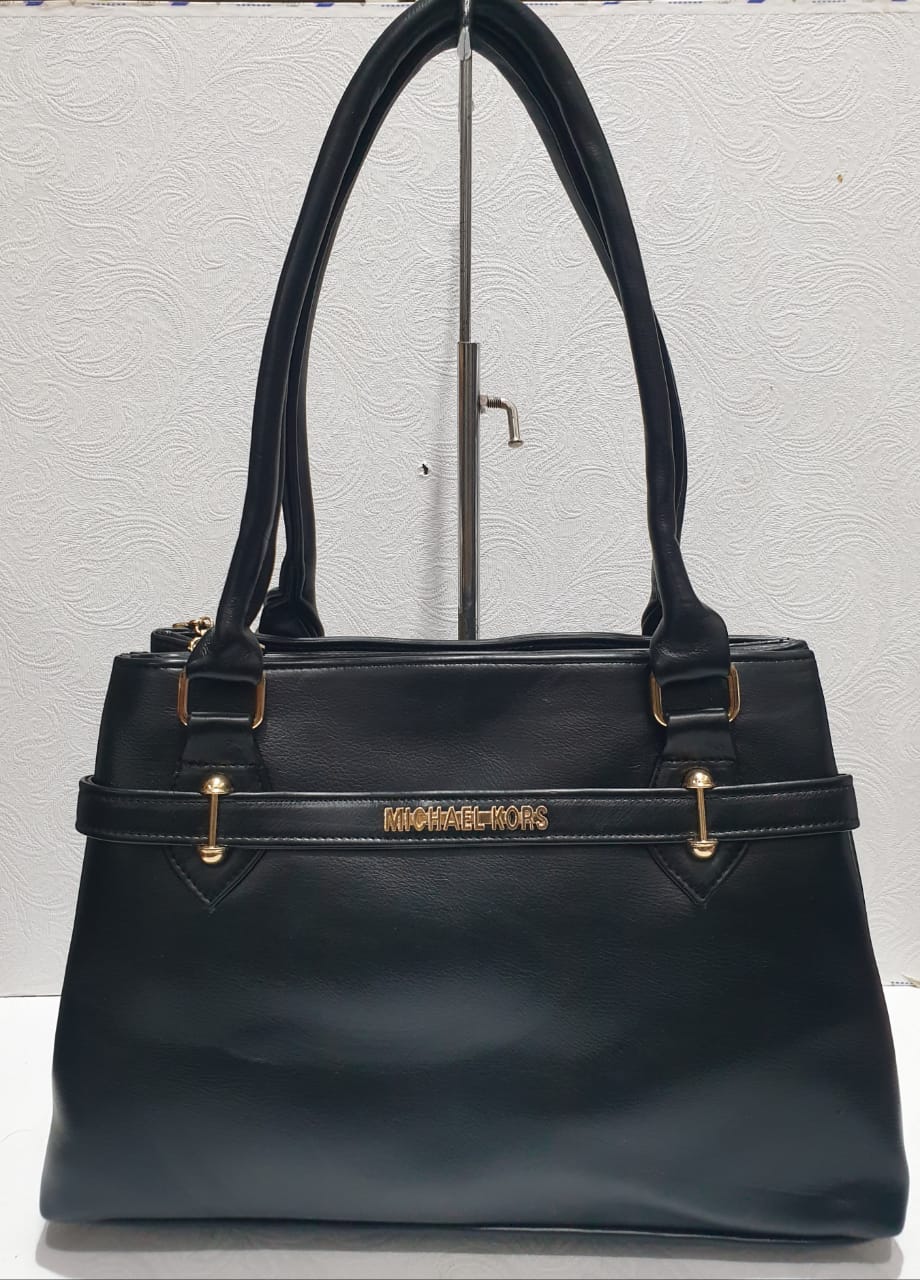 Elegant Classic Shoulder Bag